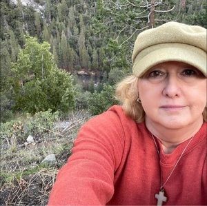 Meet your Posher, Theresa